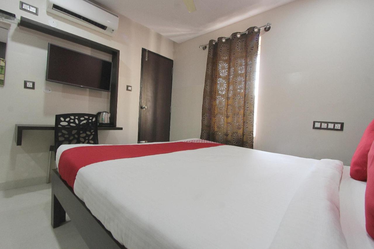 Capital O 70534 Habitat Suites And Rooms 벵갈루루 외부 사진