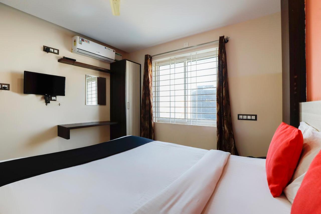 Capital O 70534 Habitat Suites And Rooms 벵갈루루 외부 사진
