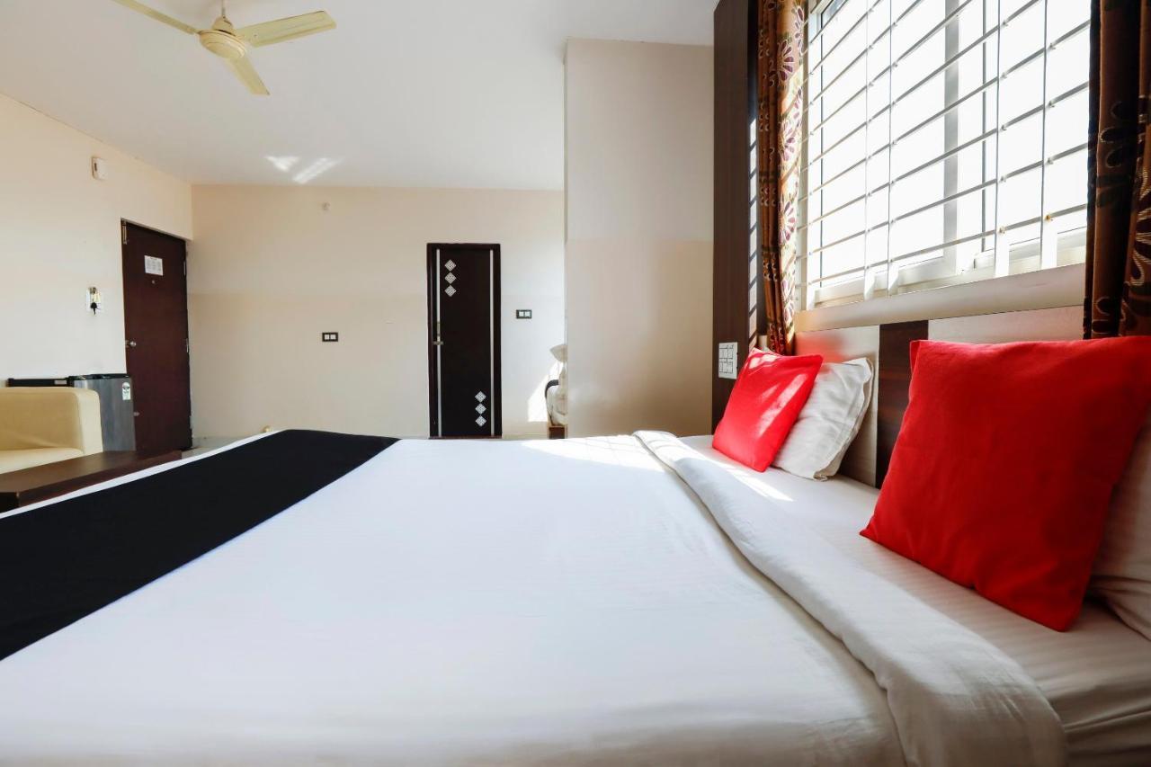 Capital O 70534 Habitat Suites And Rooms 벵갈루루 외부 사진