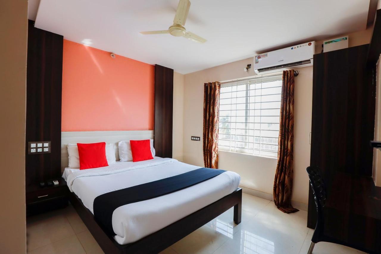 Capital O 70534 Habitat Suites And Rooms 벵갈루루 외부 사진